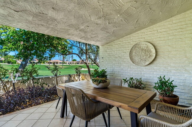 Building Photo - 44825 Guadalupe Dr