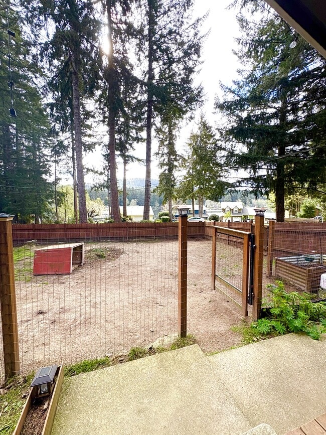 Building Photo - 13590 NW Coho Run