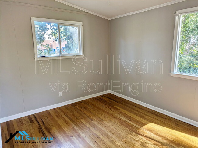 Building Photo - 911 Fiske St