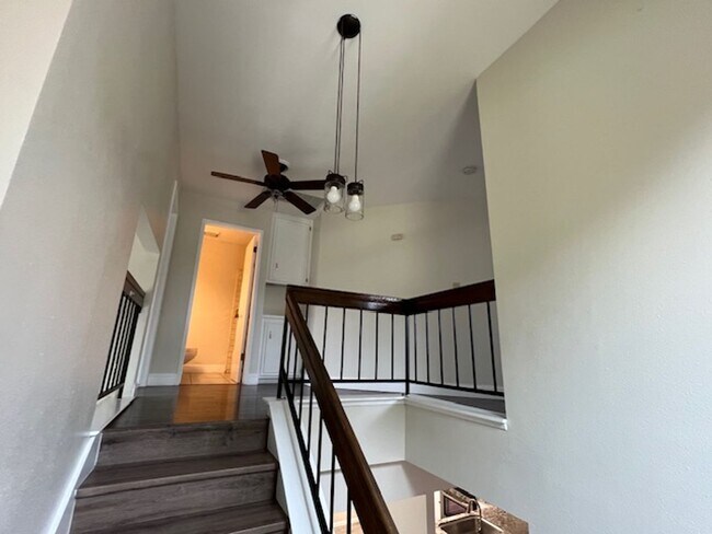 Building Photo - Condo