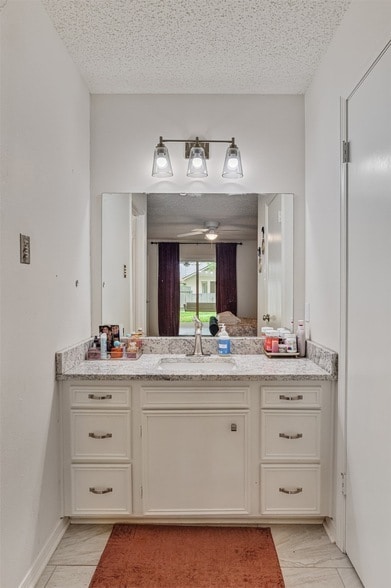 Building Photo - 130 Elmview Ln