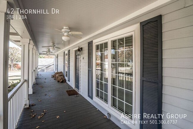 Building Photo - 42 Thornhill Dr