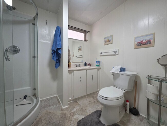 Building Photo - 7866 Meadowlark St