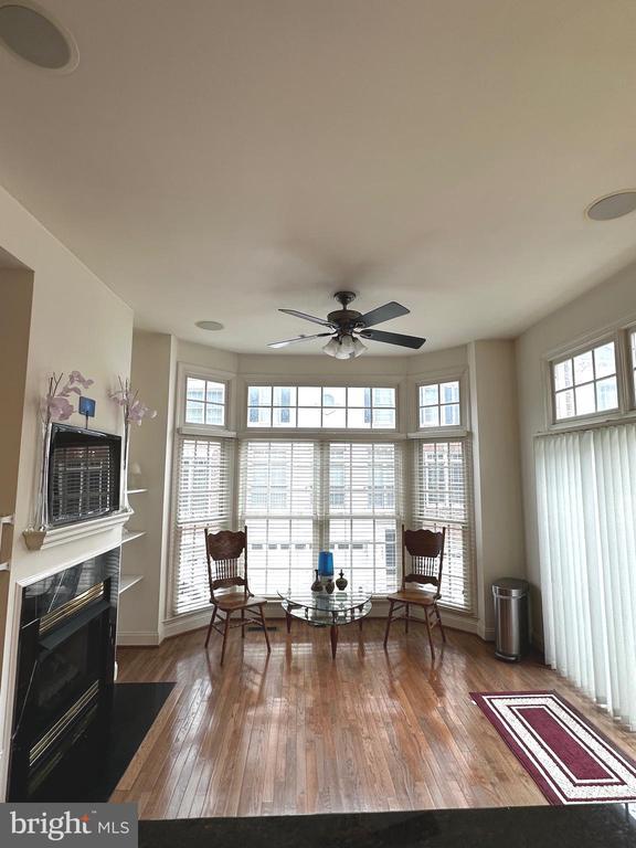 Building Photo - 1607 Seneca Ave