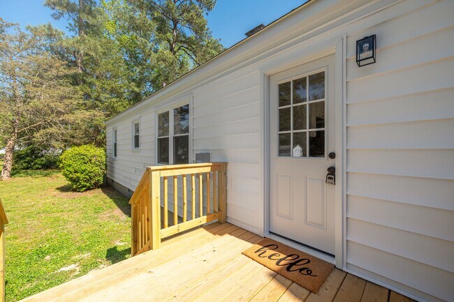 Building Photo - Call Sabrina Thomas at 757-767-0767 for more information
