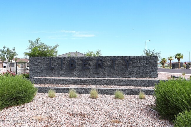 Building Photo - 2558 W Pecan Rd