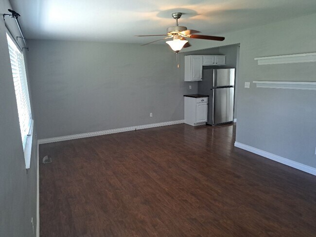 Building Photo - 2859 Hill Ave