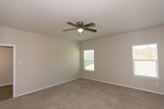 Building Photo - 649 Donegal Ln