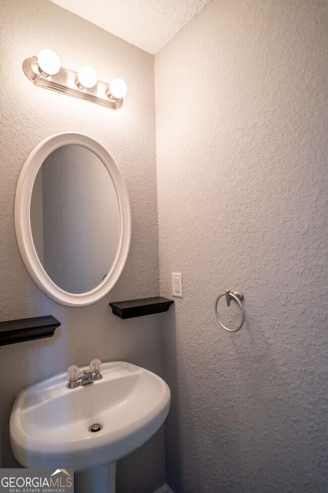 Building Photo - 3243 Newtons Crest Cir