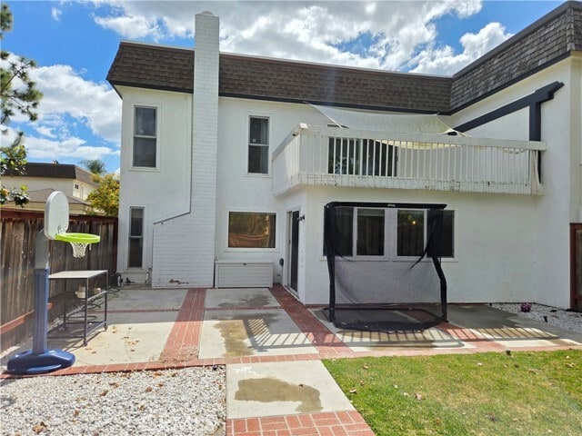 Building Photo - 20 Senisa