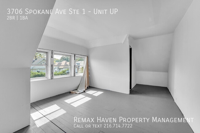 Building Photo - 3706 Spokane Ave Up  - Spacious 2 bed 1 ba...