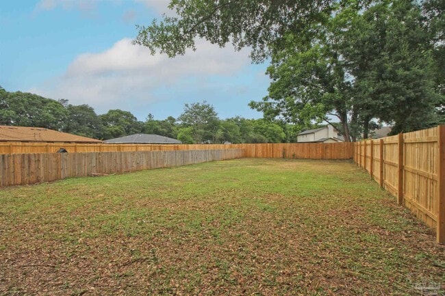 Building Photo - 4630 Bellview Ave