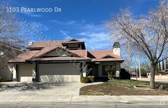 Building Photo - 4BD/2.5 BATHS POOL HOUSE IN WEST LANCASTER