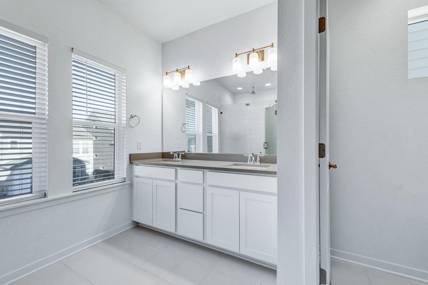 Building Photo - 1964 W 166th Dr