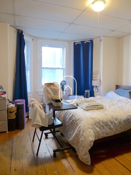 Primary Photo - 1 Worthington St
