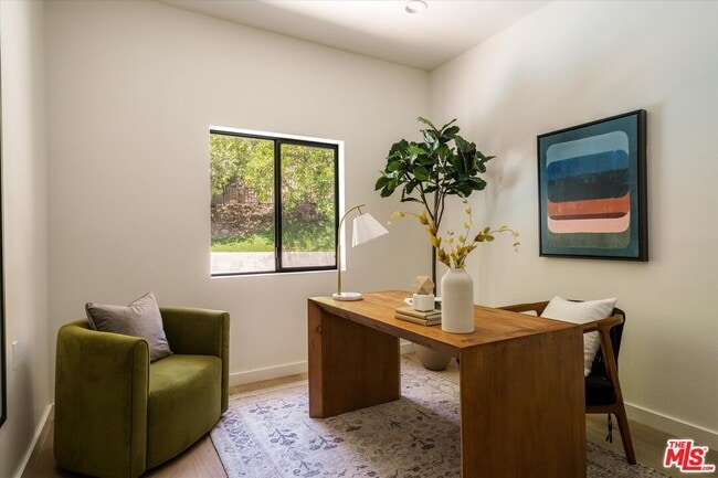 Building Photo - 2313 Banyan Dr