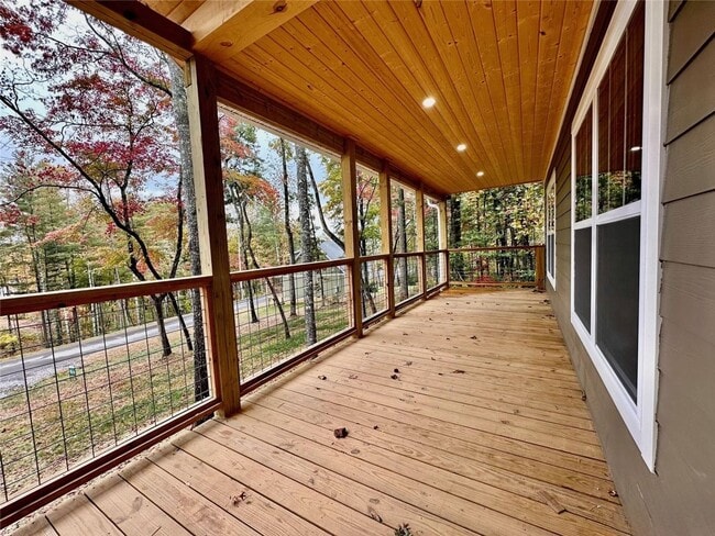 Building Photo - FURNISHED - 12-Month Lease - Farmhouse-Sty...