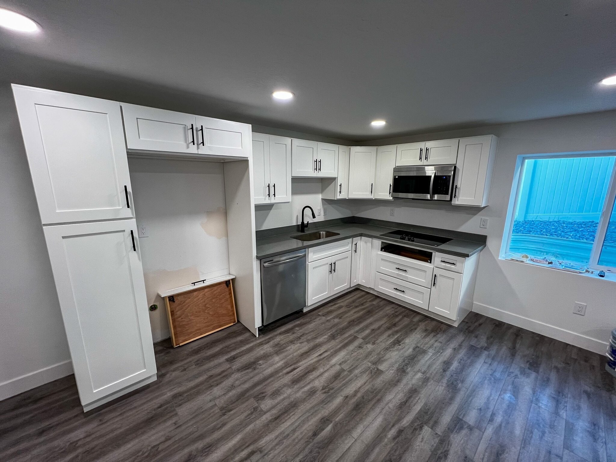 Building Photo - 8848 Daisy View Ln