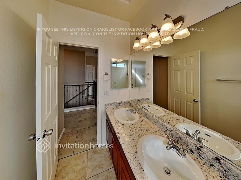 Building Photo - 3624 S 91st Dr