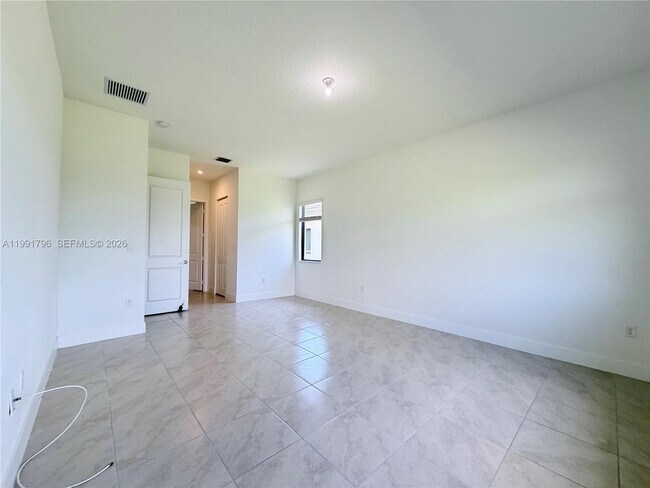 Building Photo - 5028 Gambero Wy