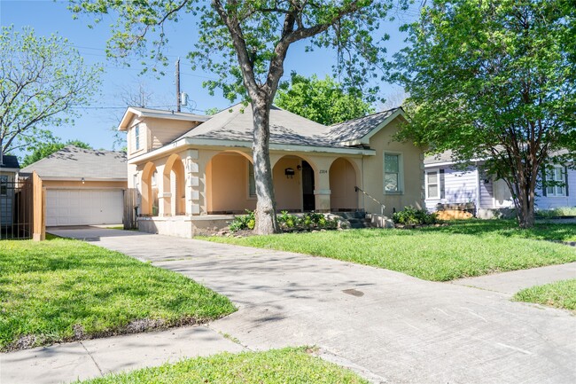 Building Photo - 2314 Ruth St