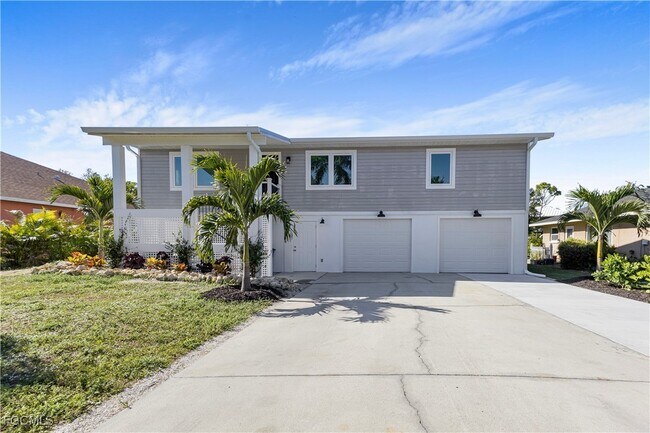 Building Photo - 10697 Holly Rd