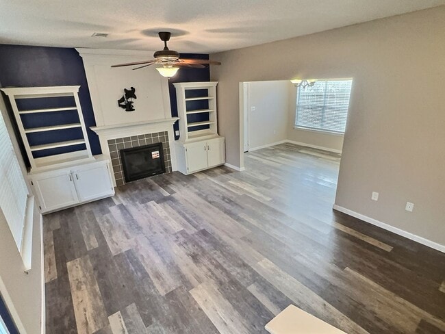 Building Photo - 9301 Blueberry Dr