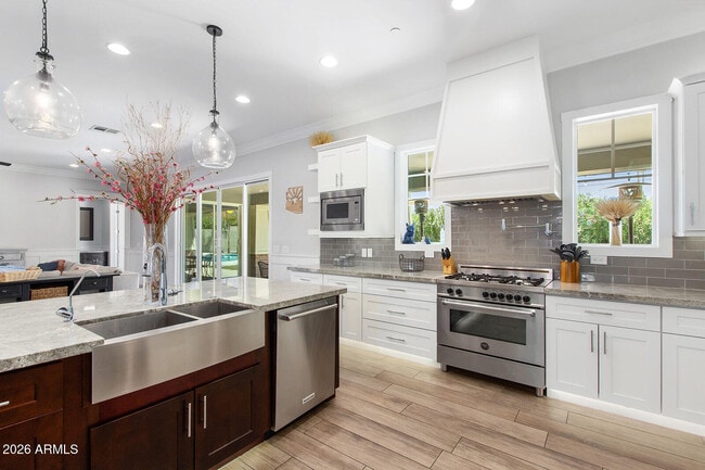 Building Photo - 3412 N Kachina Ln