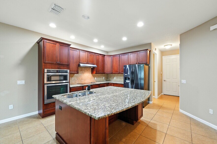 Building Photo - 4898 Belle Vue Breeze Loop