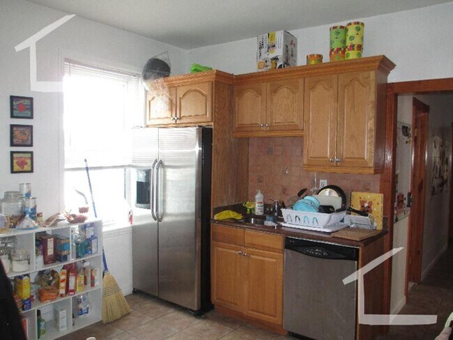 Building Photo - NICE BRIGHTON LISTING!!!!!