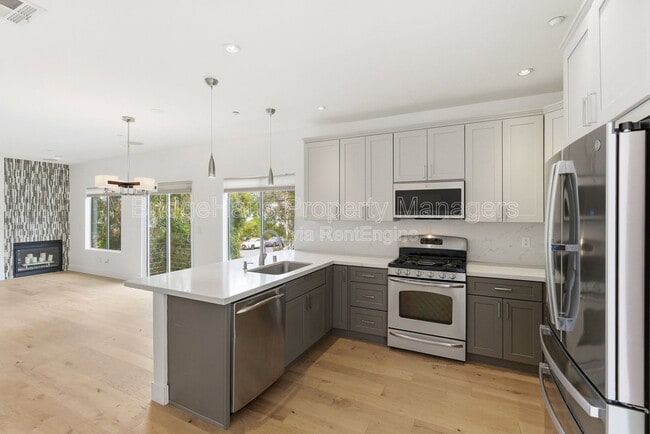 Building Photo - 4147 Bachman Pl