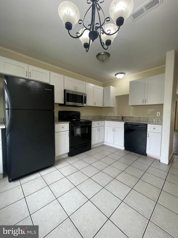 Building Photo - 405 Windsor Ridge Ct