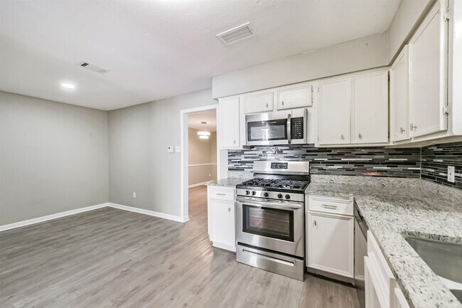 Building Photo - 4613 Cashel Glen Dr