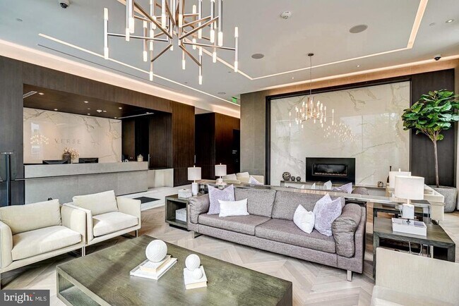 Building Photo - 1650 Silver Hill Dr