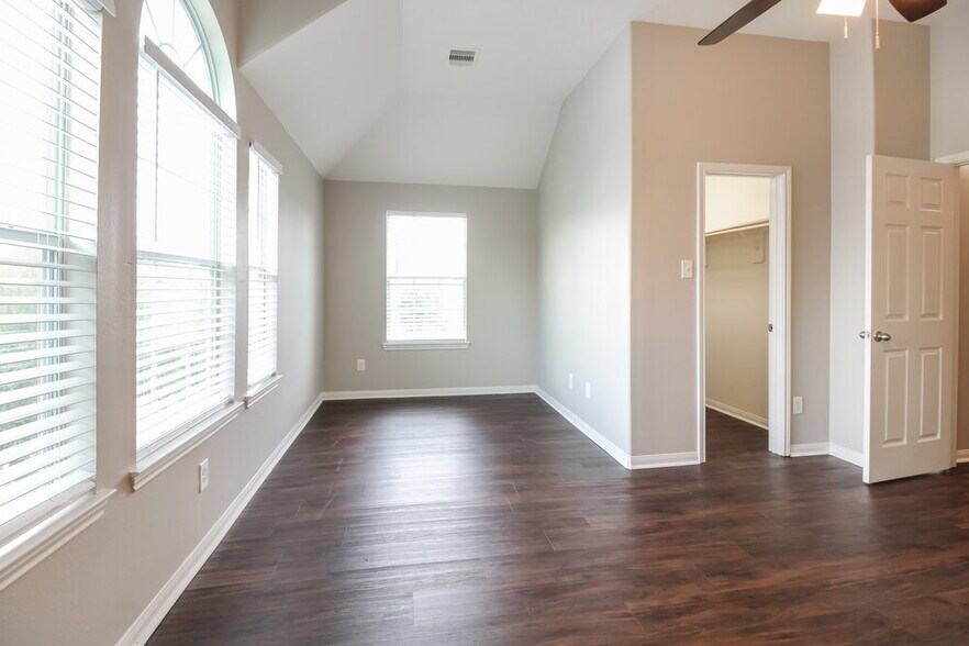 Building Photo - 15474 Bammel Oaks Ct