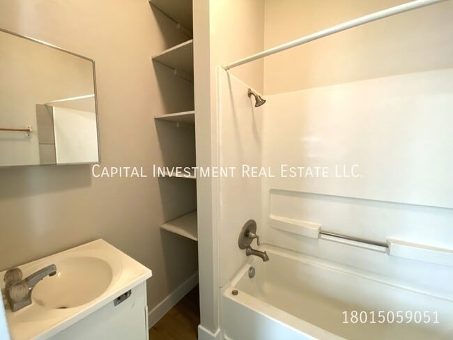 Building Photo - 8973 W 3000 S