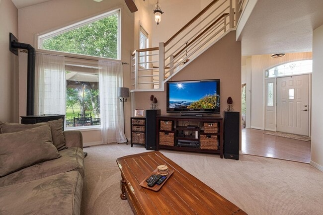 Building Photo - Beautiful home in Haven Heights