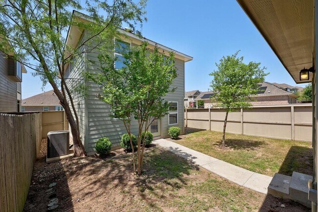 Building Photo - 17917 Malnati Dr