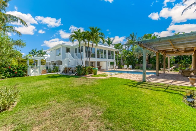 Building Photo - 360 Gasparilla St