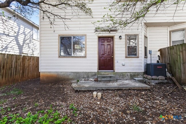 Building Photo - 832 Sagewood Trail