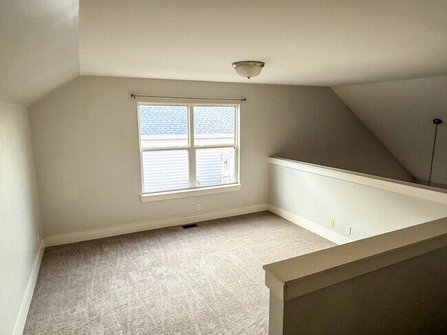 Building Photo - 3500 Steffisburg Dr