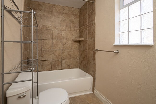 Bathroom - 1959 Oswego St