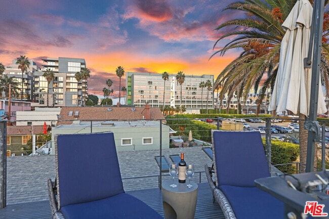 Building Photo - 7 Vicente Ter