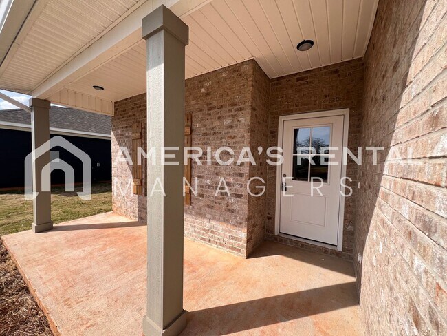Building Photo - MOVE IN SPECIAL!!! New Construction Home for Rent in Robertsdale, AL!!! AVAILABLE NOW! Sign a 13 ...