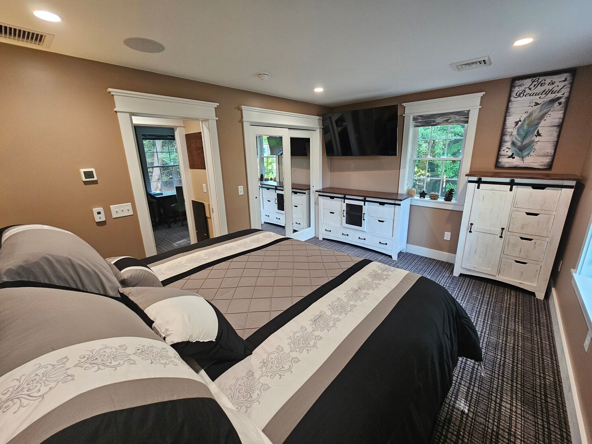 Building Photo - 435 High St