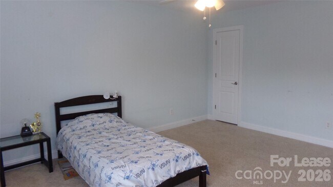 Building Photo - 10418 Glenmeade Rd