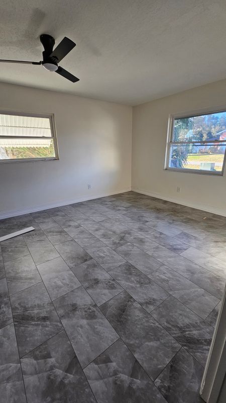 Building Photo - 741 Fairhaven St NE