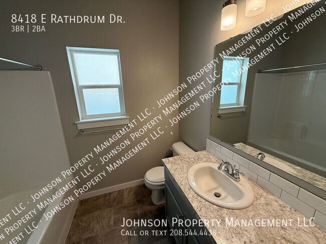 Building Photo - 8418 E Rathdrum Dr