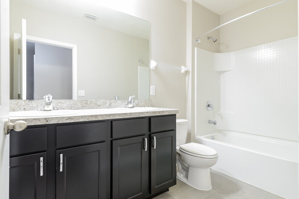 Building Photo - 11162 Leland Groves Dr