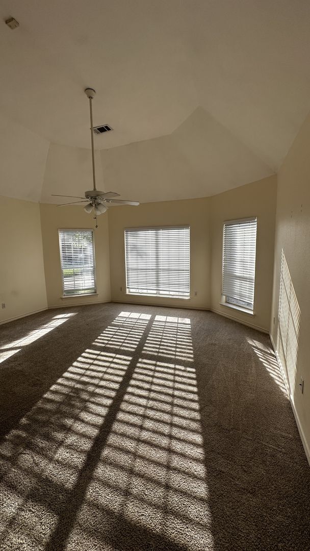 Building Photo - 18532 Bay Pines Ln